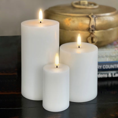 Uyuni Real Wax Flameless Pillar Candle - Nordic White